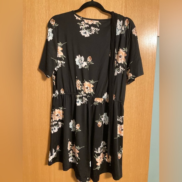 Romper! - Picture 2 of 2